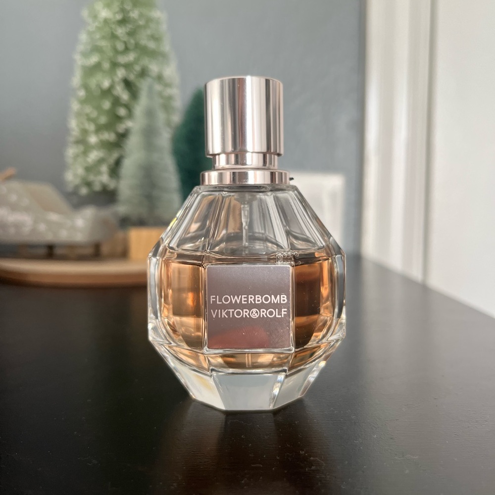 Viktor&Rolf Flowerbomb Perfume